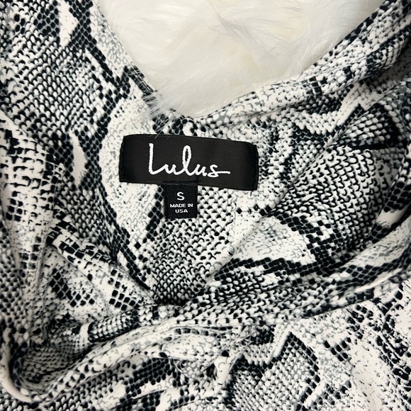 Lulus Wildlife Black and White Snake Print Bodysuit Size S - Picture 5 of 5